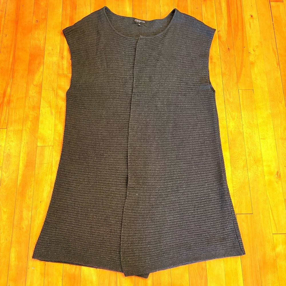 Jones New York Gray Sleeveless Cardigan